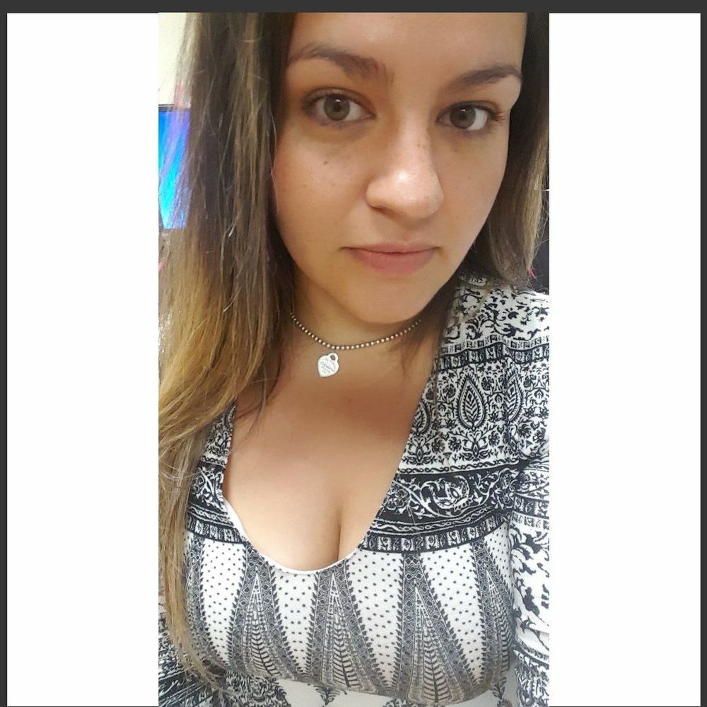 Meet your Posher, Alexandra